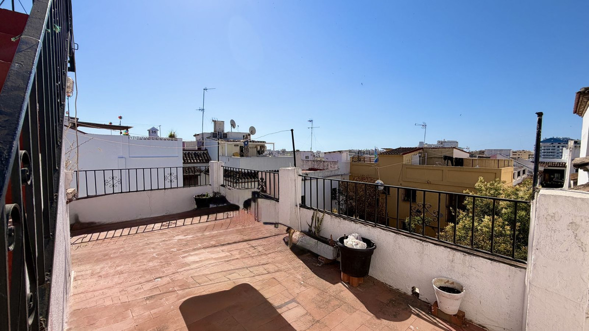 7 Bed Townhouse for sale in Marbella Costa Del Sol, Málaga, Spain