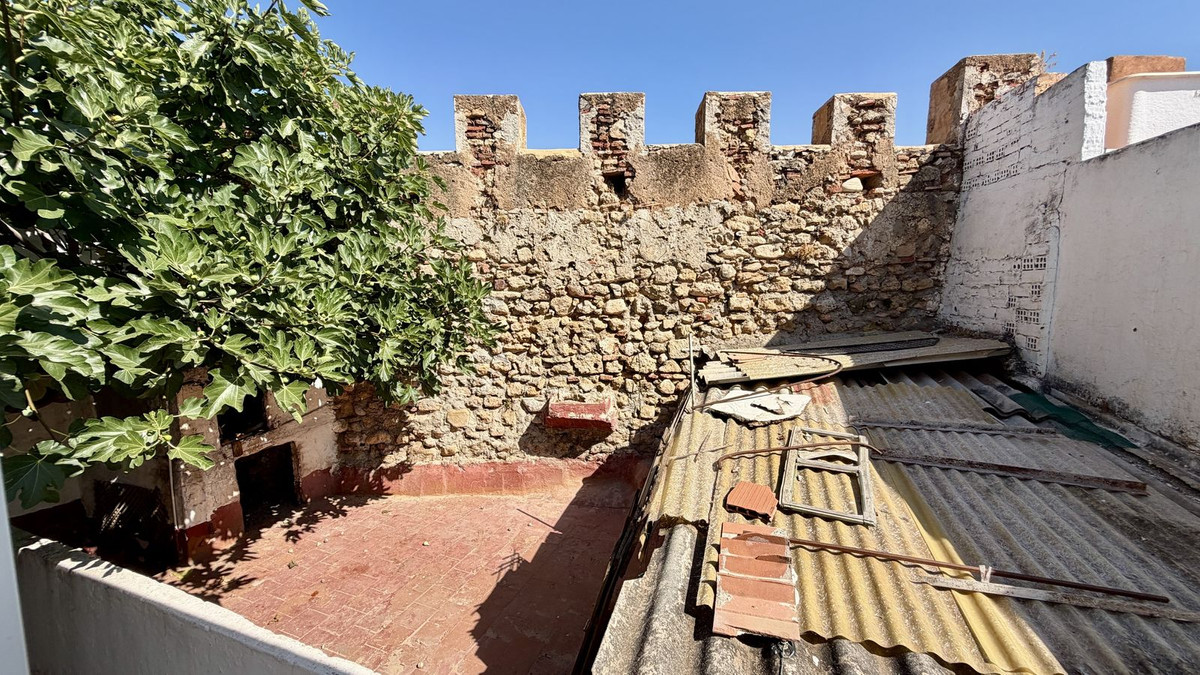 7 Bed Townhouse for sale in Marbella Costa Del Sol, Málaga, Spain