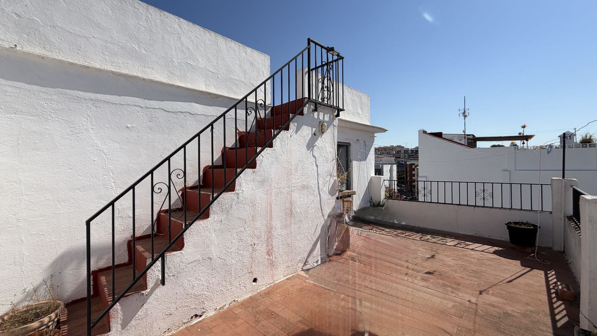 7 Bed Townhouse for sale in Marbella Costa Del Sol, Málaga, Spain