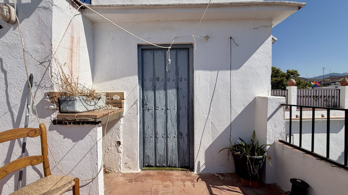 7 Bed Townhouse for sale in Marbella Costa Del Sol, Málaga, Spain