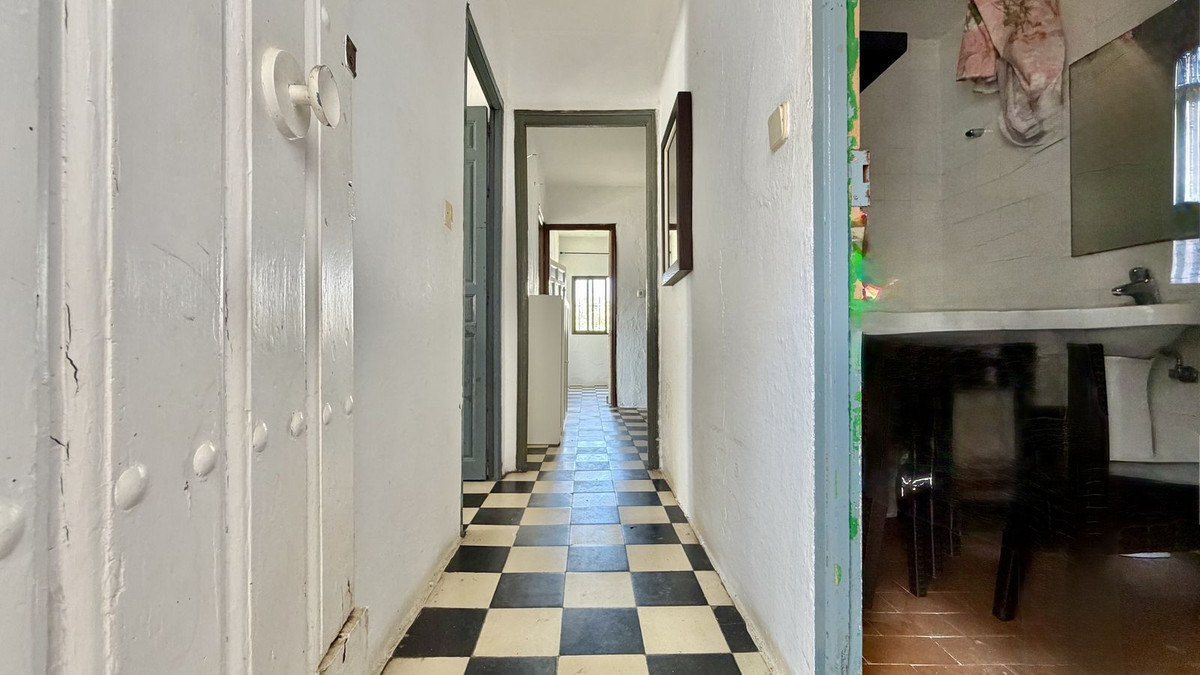 7 Bed Townhouse for sale in Marbella Costa Del Sol, Málaga, Spain