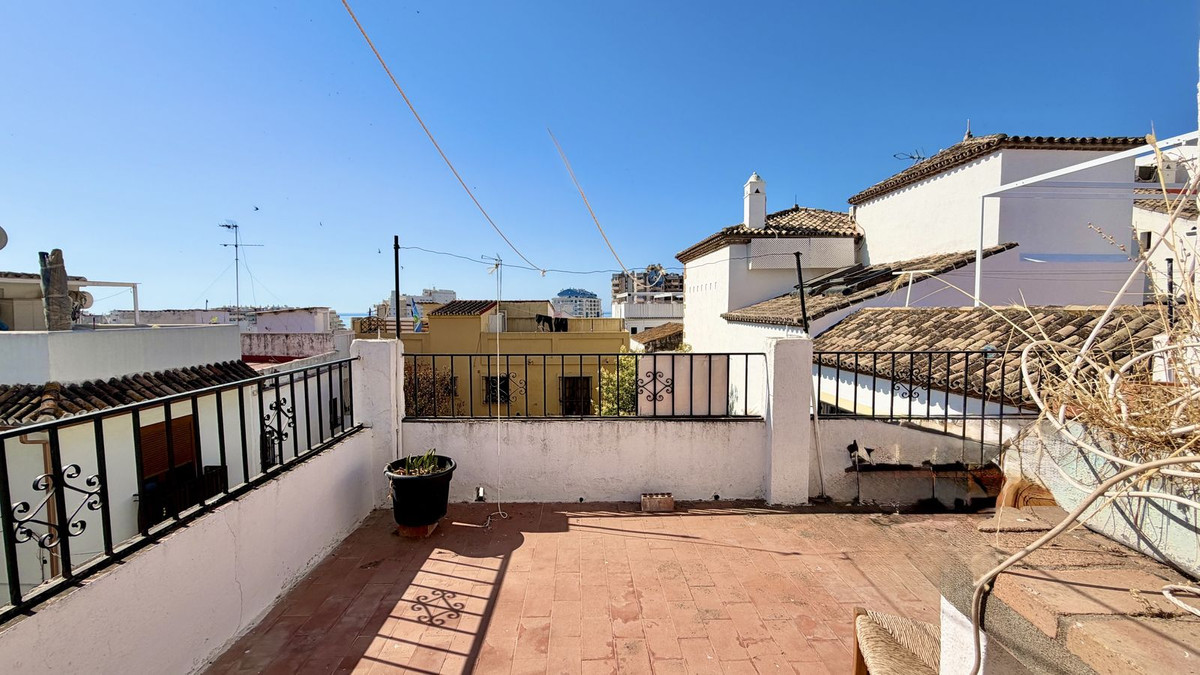 7 Bed Townhouse for sale in Marbella Costa Del Sol, Málaga, Spain