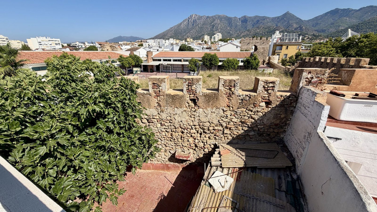 7 Bed Townhouse for sale in Marbella Costa Del Sol, Málaga, Spain