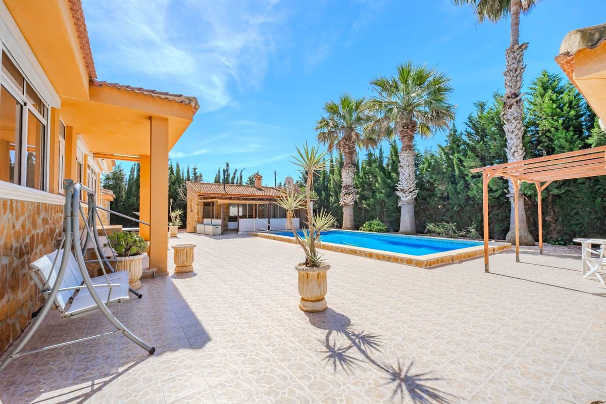 5 Bed Townhouse for sale in Rojales Costa Blanca, Alicante, Spain