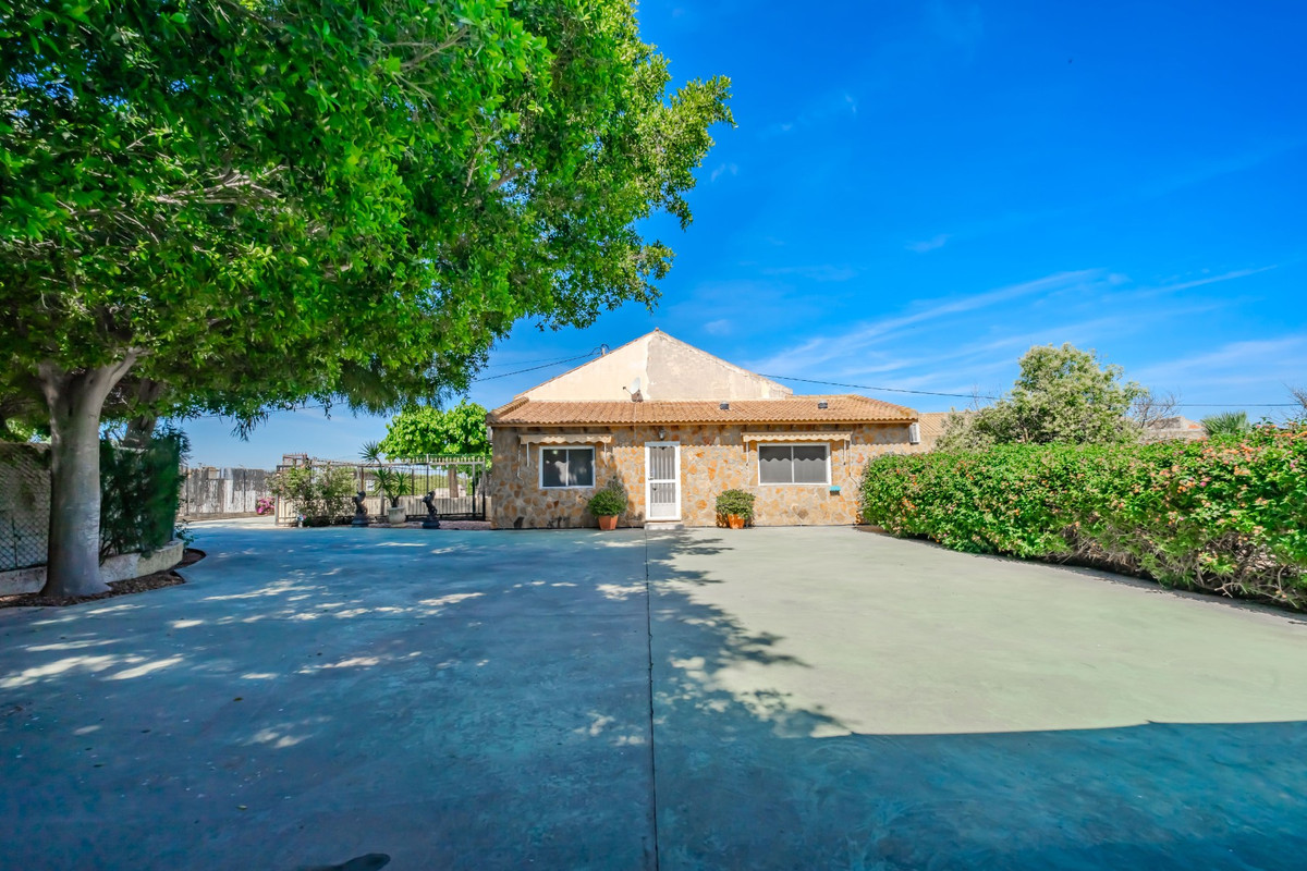 5 Bed Townhouse for sale in Rojales Costa Blanca, Alicante, Spain