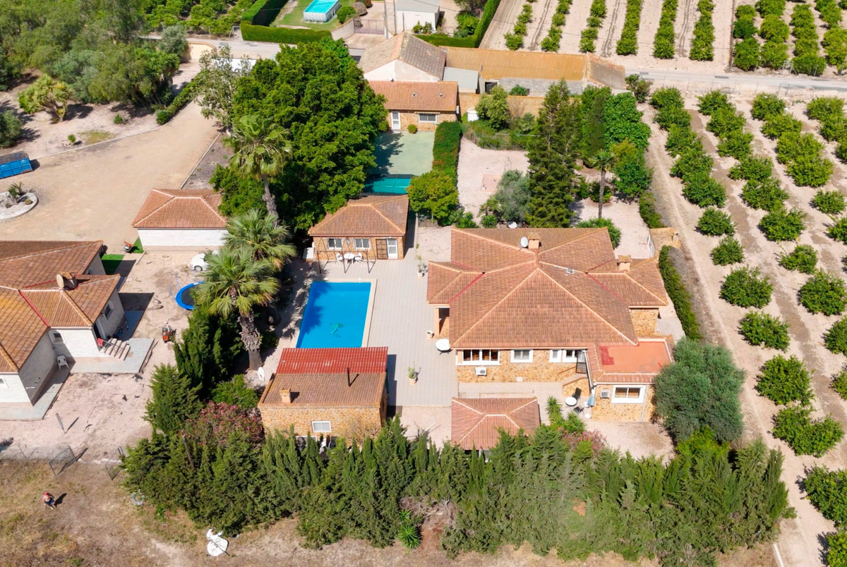 5 Bed Townhouse for sale in Rojales Costa Blanca, Alicante, Spain