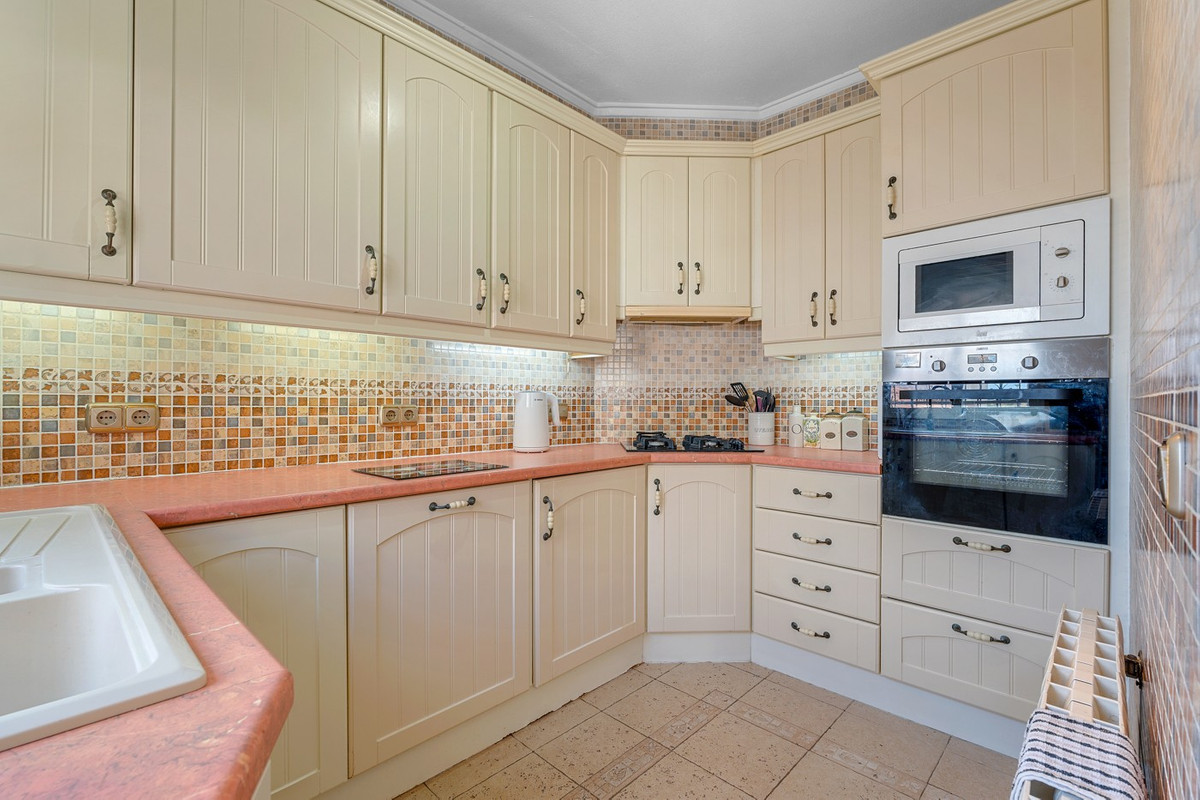 Se vende Villa - Chalet de 4 dormitorios en Costa Blanca, Alicante, España