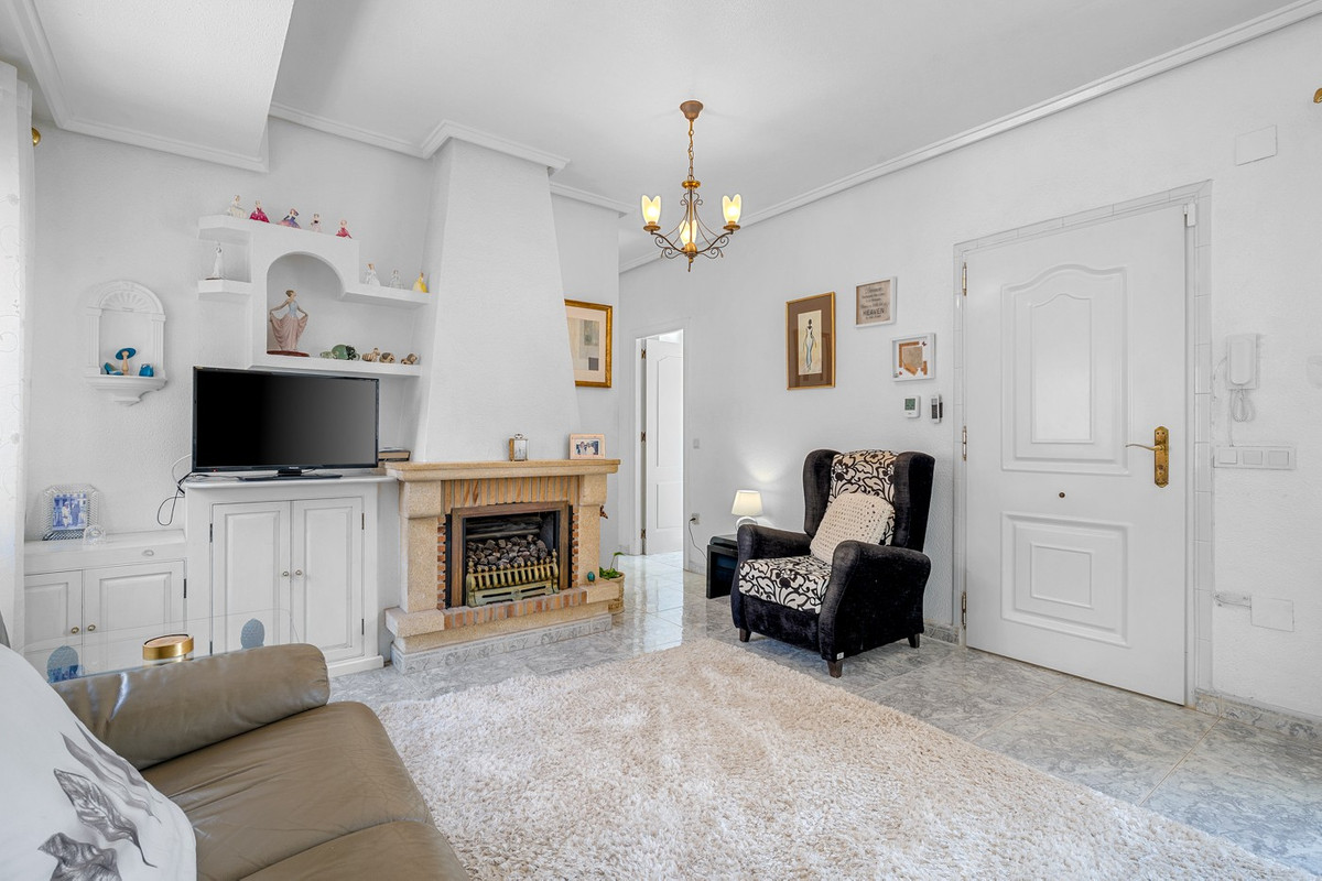 Se vende Villa - Chalet de 4 dormitorios en Costa Blanca, Alicante, España