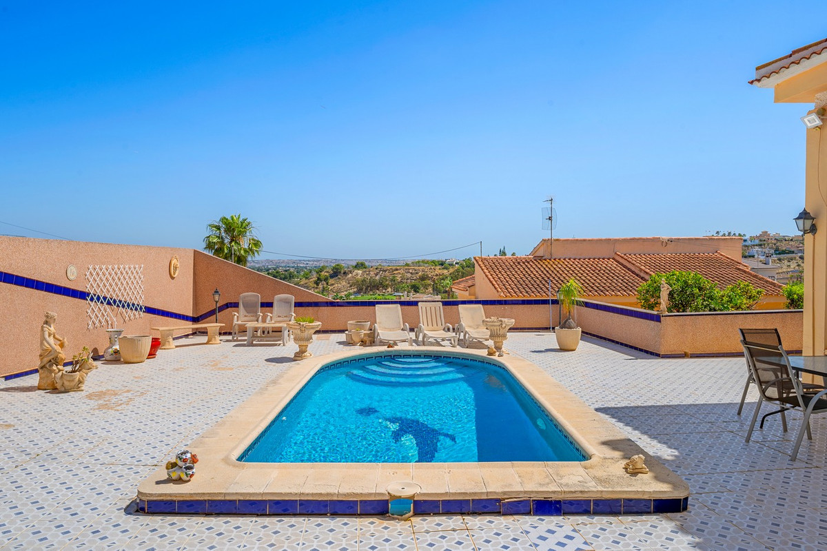 Se vende Villa - Chalet de 4 dormitorios en Costa Blanca, Alicante, España