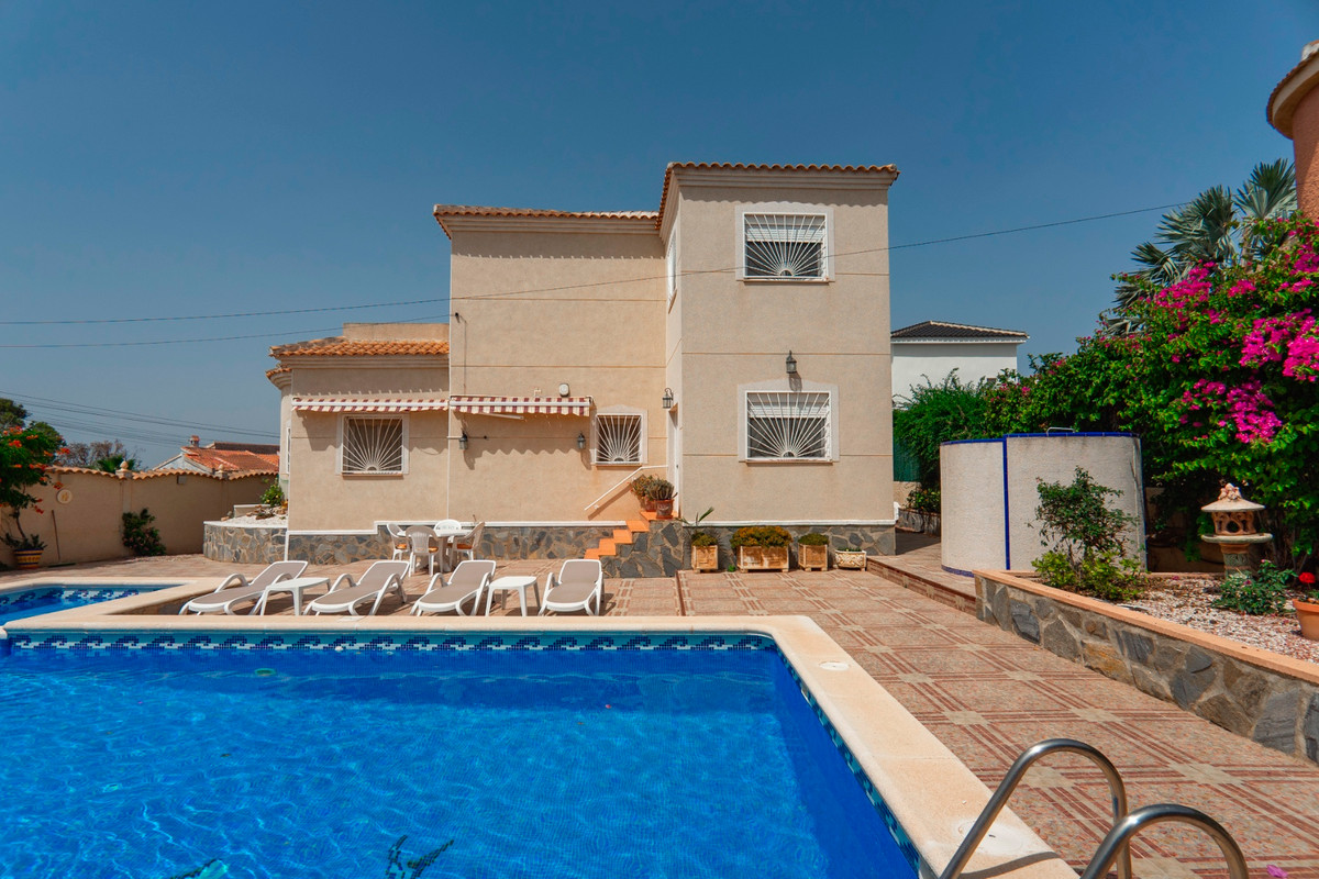 4 Bed Townhouse for sale in Ciudad Quesada Costa Blanca, Alicante, Spain