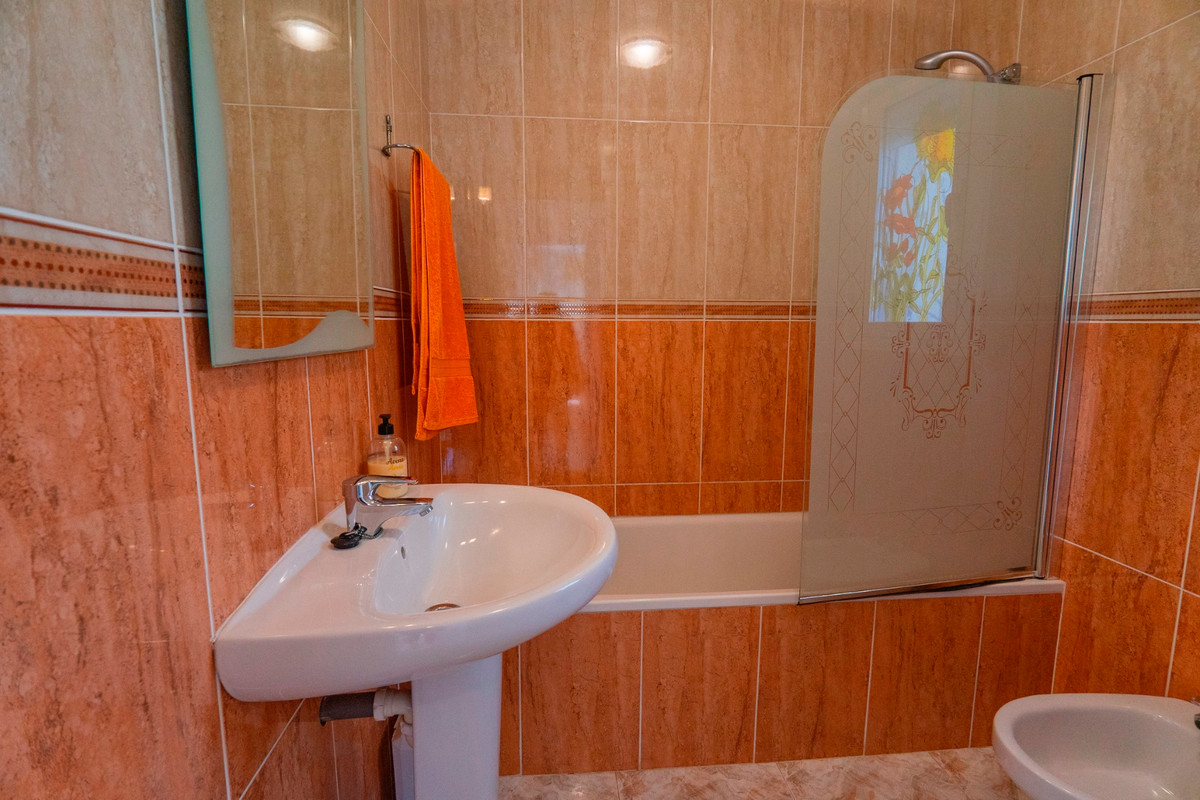 4 Bed Townhouse for sale in Ciudad Quesada Costa Blanca, Alicante, Spain