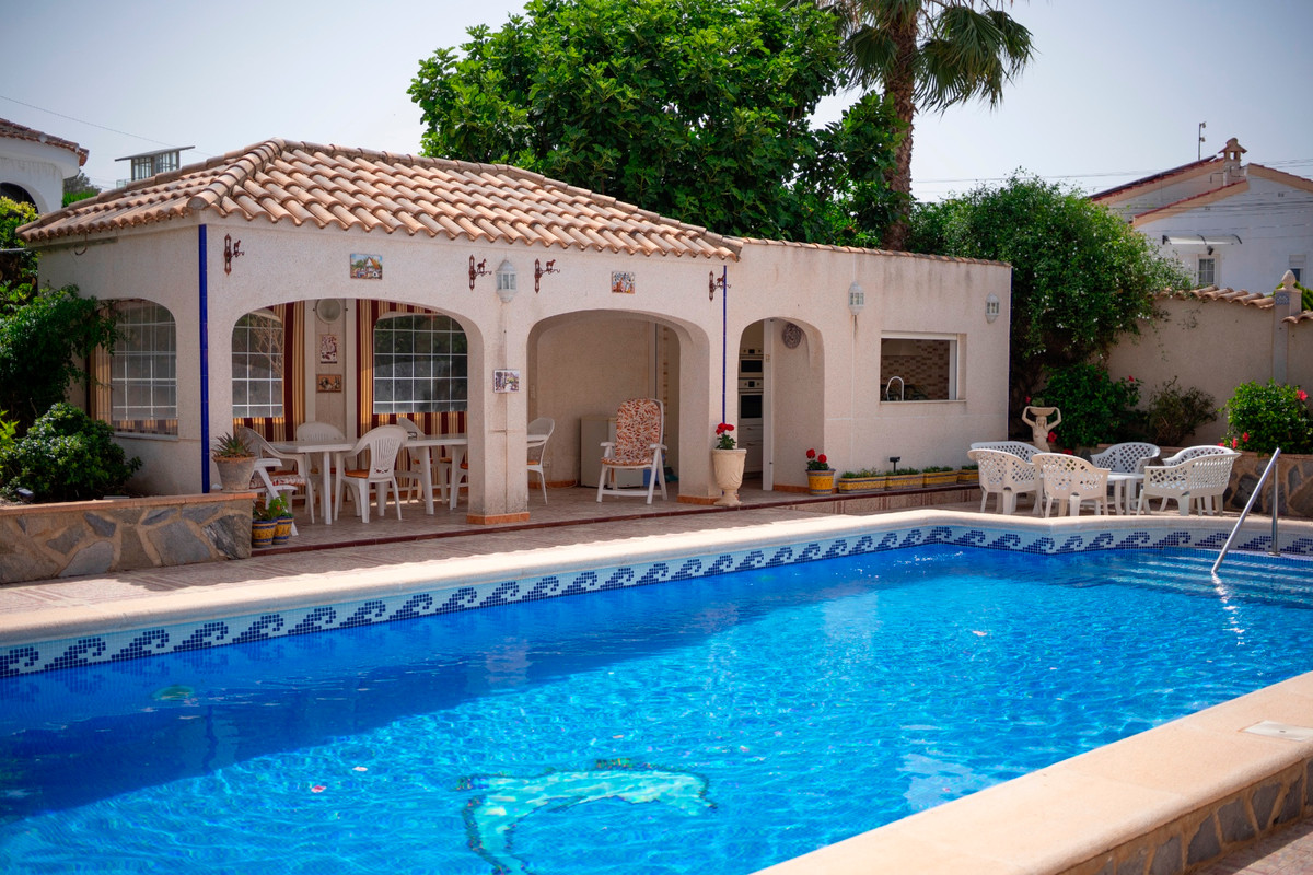 4 Bed Townhouse for sale in Ciudad Quesada Costa Blanca, Alicante, Spain