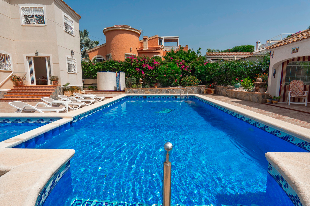 4 Bed Townhouse for sale in Ciudad Quesada Costa Blanca, Alicante, Spain
