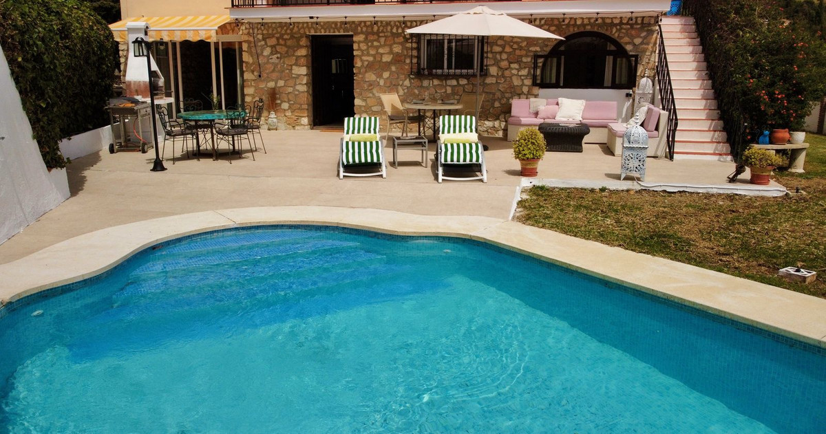 6 Bed Townhouse for sale in Mijas Costa Del Sol, Málaga, Spain