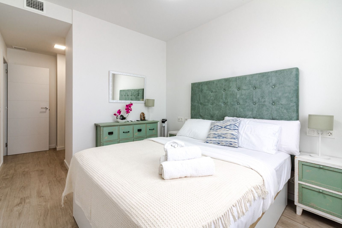 2 Bed Apartment for sale in Nueva Andalucía Costa Del Sol, Málaga, Spain