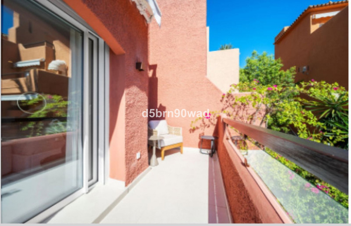 3 Bed Townhouse for sale in Puerto Banús Costa Del Sol, Málaga, Spain