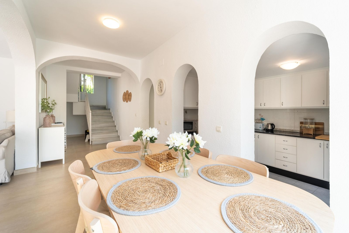 3 Bed Townhouse for sale in Calahonda Costa Del Sol, Málaga, Spain