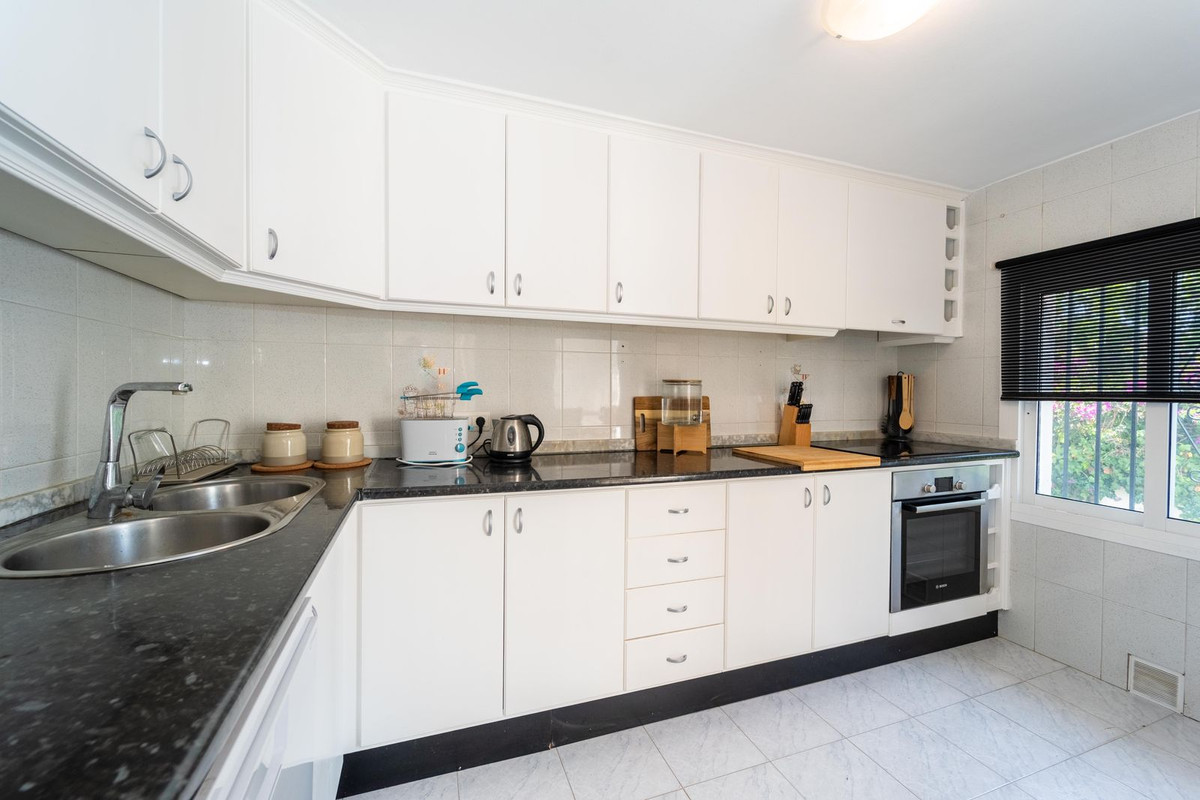 3 Bed Townhouse for sale in Calahonda Costa Del Sol, Málaga, Spain