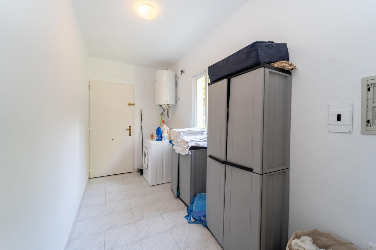 3 Bed Townhouse for sale in Calahonda Costa Del Sol, Málaga, Spain