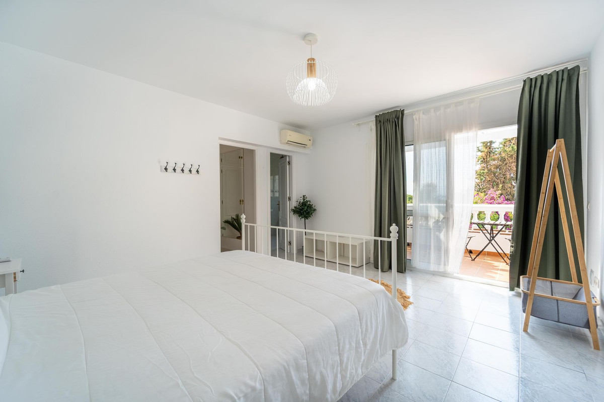 3 Bed Townhouse for sale in Calahonda Costa Del Sol, Málaga, Spain
