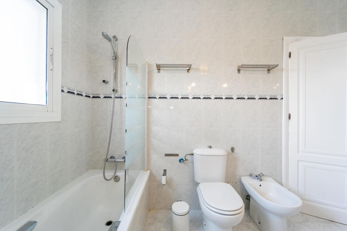 3 Bed Townhouse for sale in Calahonda Costa Del Sol, Málaga, Spain