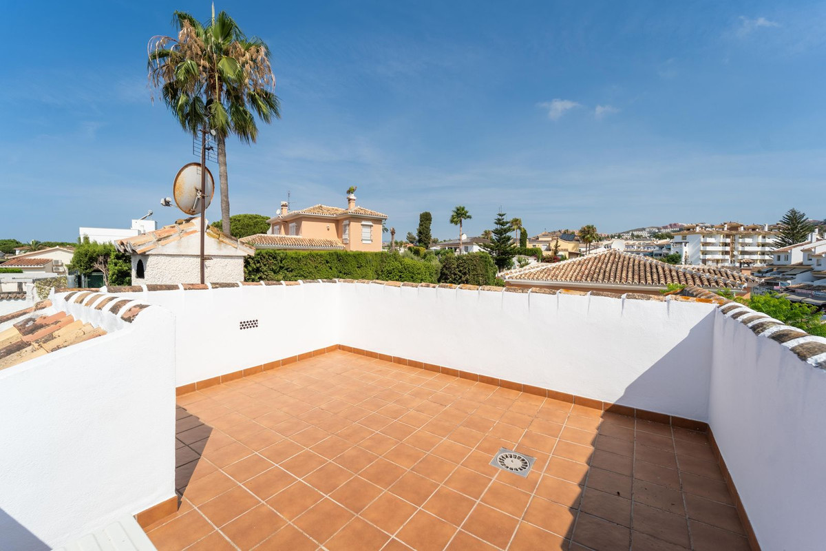 3 Bed Townhouse for sale in Calahonda Costa Del Sol, Málaga, Spain