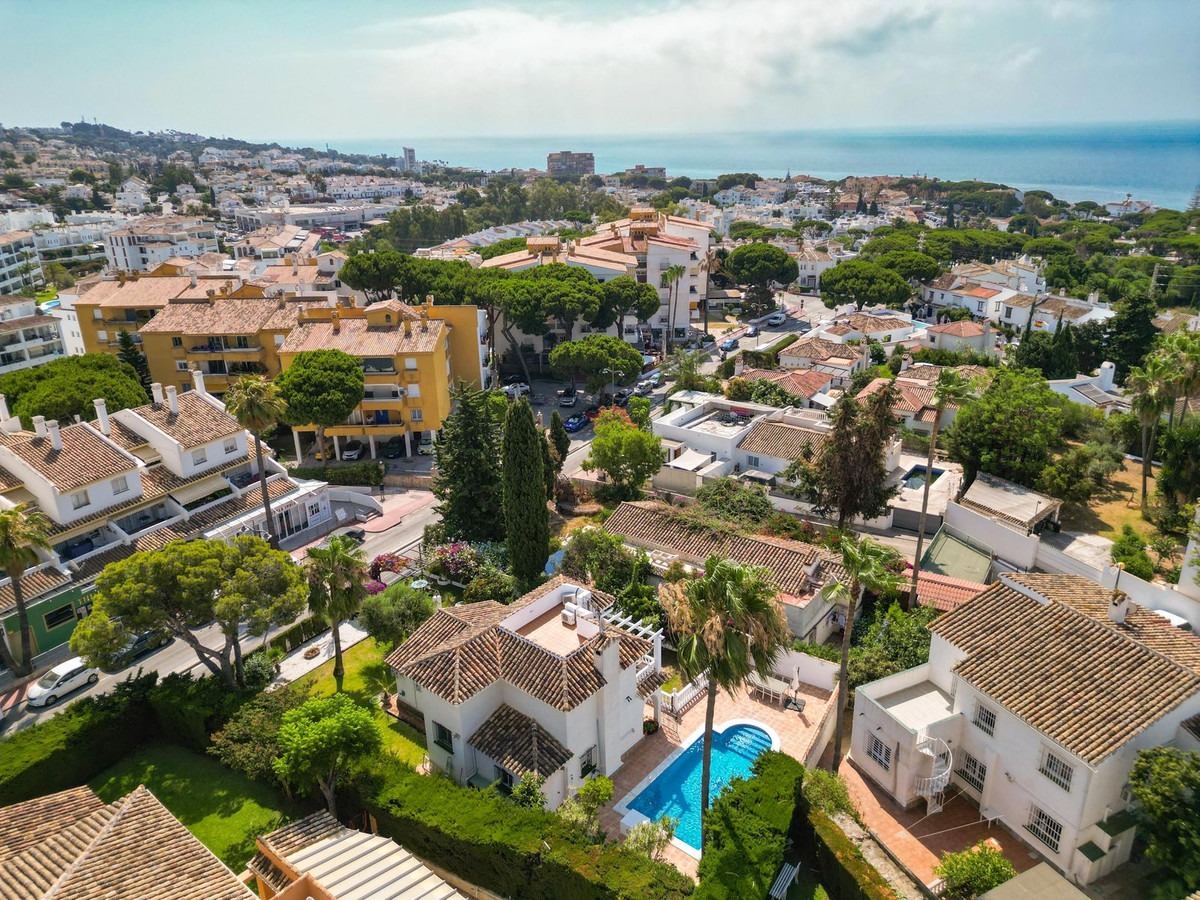 3 Bed Townhouse for sale in Calahonda Costa Del Sol, Málaga, Spain