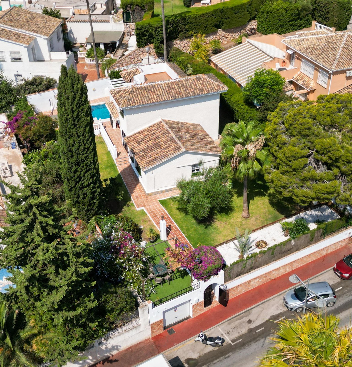 3 Bed Townhouse for sale in Calahonda Costa Del Sol, Málaga, Spain