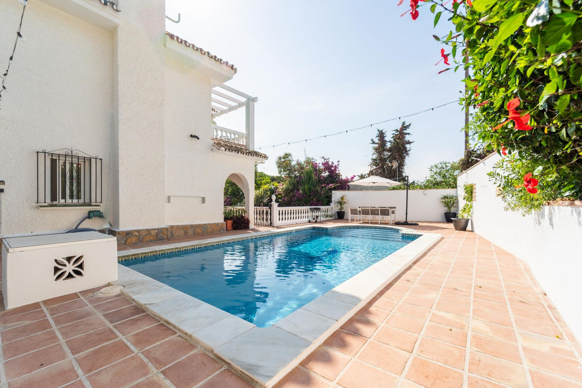 3 Bed Townhouse for sale in Calahonda Costa Del Sol, Málaga, Spain