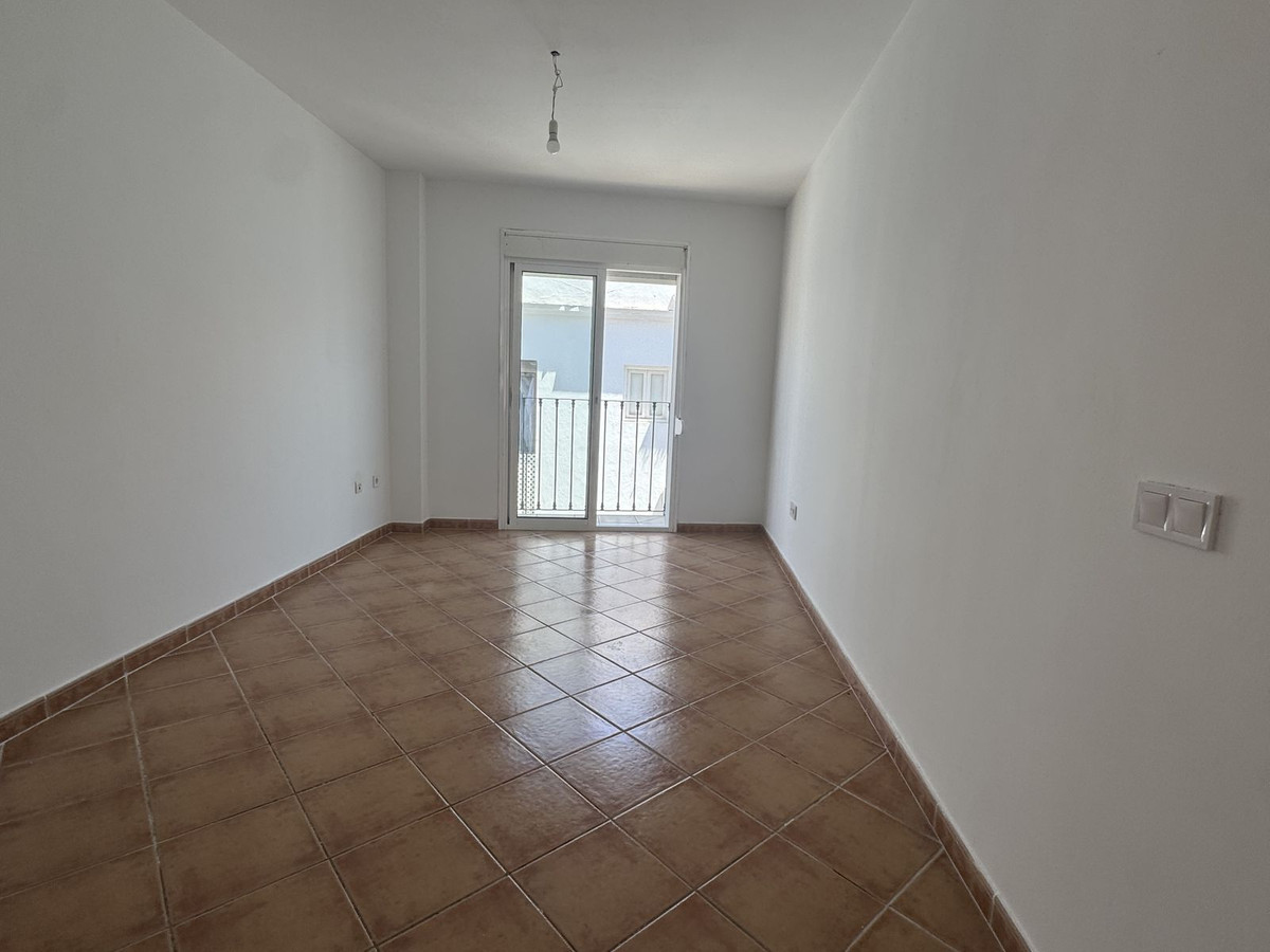 2 Bed Apartment for sale in Estepona Costa Del Sol, Málaga, Spain