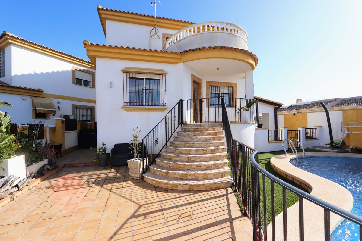 Se vende Villa - Chalet de 3 dormitorios en Costa Calida, Murcia, España