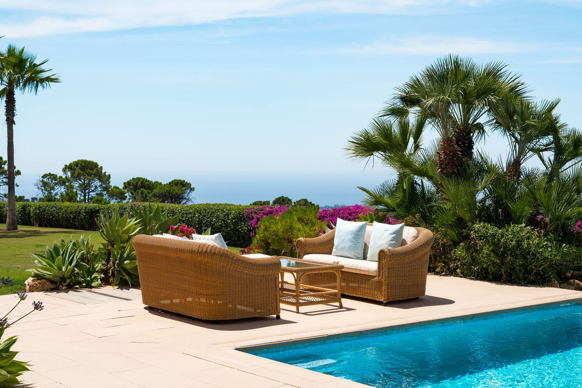 5 Bed Townhouse for sale in Estepona Costa Del Sol, Málaga, Spain