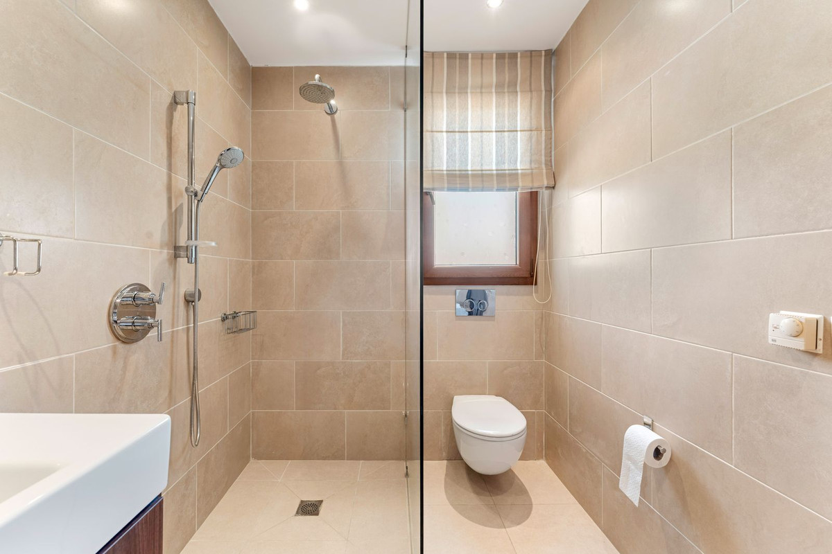 5 Bed Townhouse for sale in Estepona Costa Del Sol, Málaga, Spain