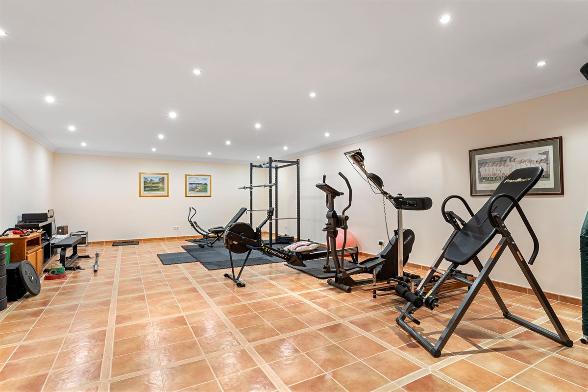 5 Bed Townhouse for sale in Estepona Costa Del Sol, Málaga, Spain