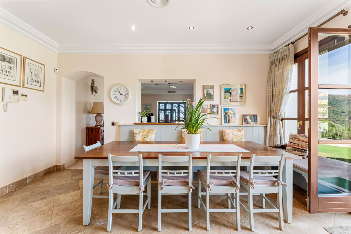5 Bed Townhouse for sale in Estepona Costa Del Sol, Málaga, Spain