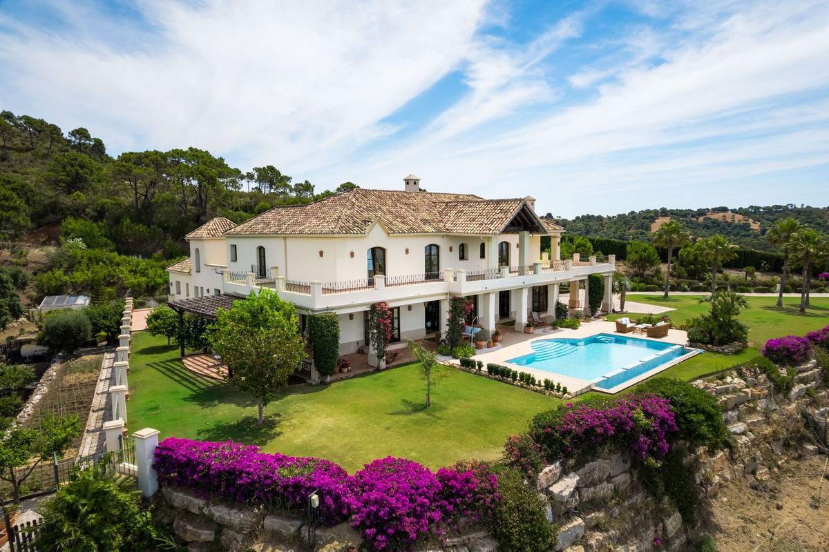 5 Bed Townhouse for sale in Estepona Costa Del Sol, Málaga, Spain