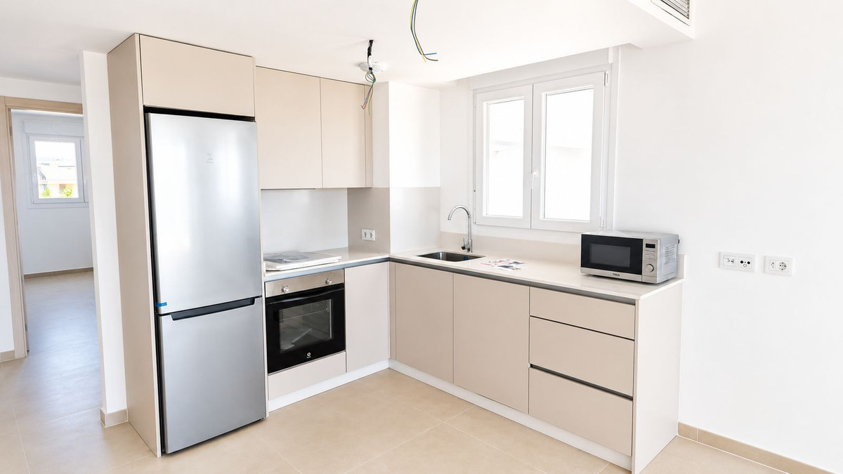 Se vende Apartamento Planta Media de 2 dormitorios en Costa Del Sol, Málaga, España
