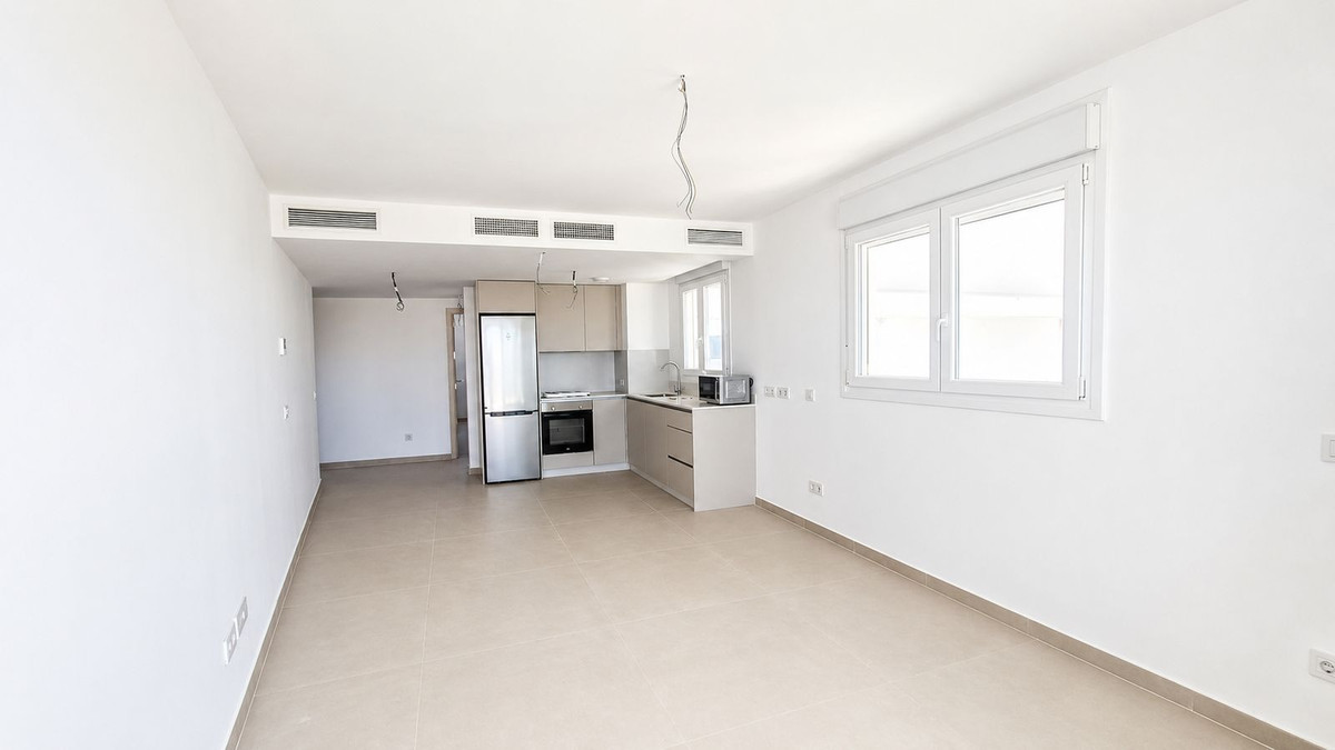 Se vende Apartamento Planta Media de 2 dormitorios en Costa Del Sol, Málaga, España