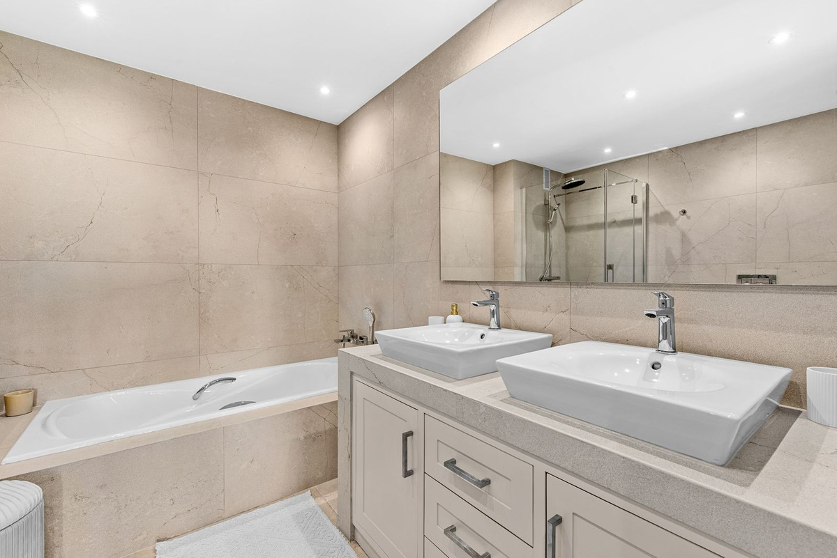 3 Bed Apartment for sale in Los Flamingos Costa Del Sol, Málaga, Spain