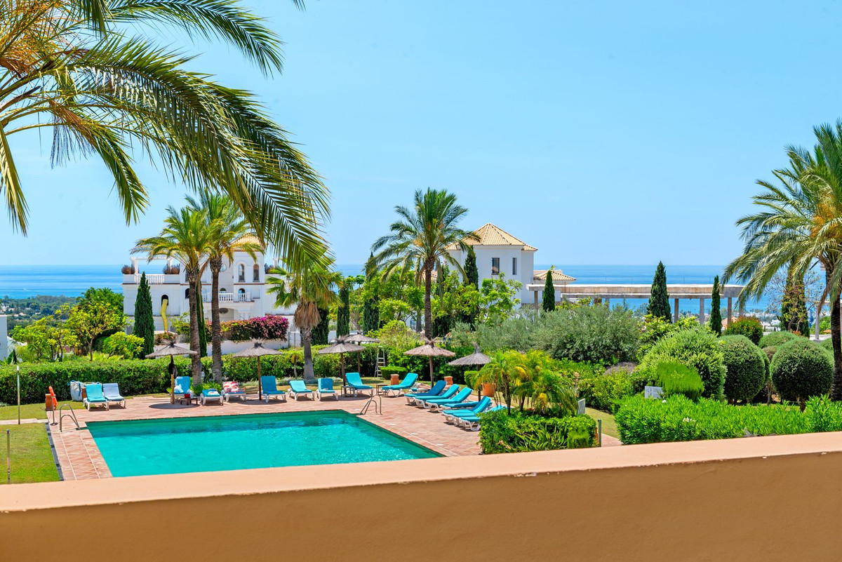 3 Bed Apartment for sale in Los Flamingos Costa Del Sol, Málaga, Spain