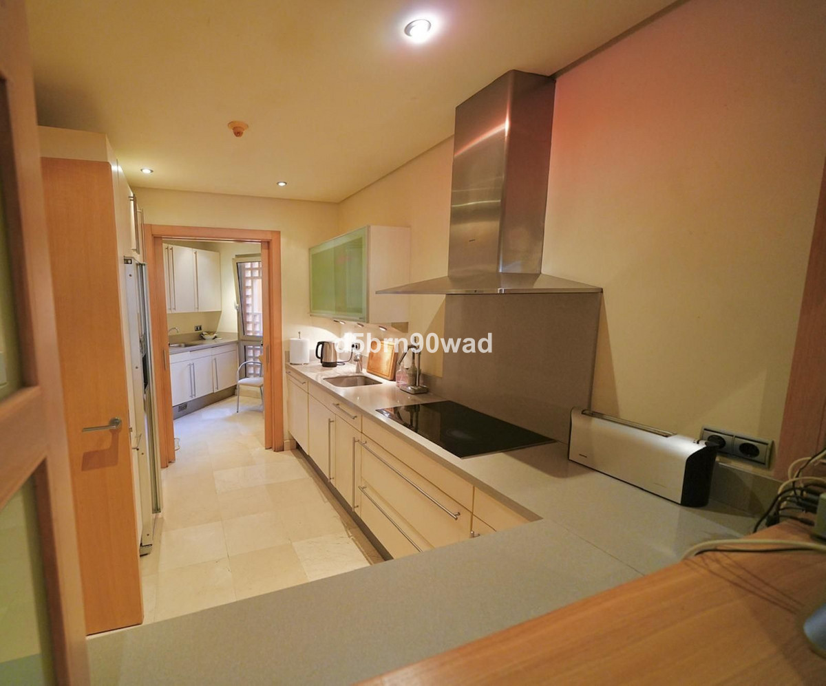 3 Bed Apartment for sale in Marbella Costa Del Sol, Málaga, Spain