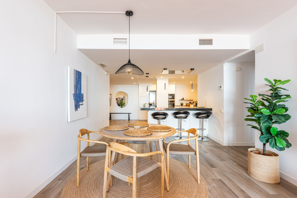 2 Bed Apartment for sale in Nueva Andalucía Costa Del Sol, Málaga, Spain