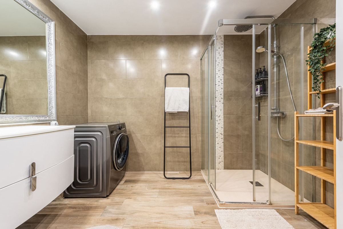 2 Bed Apartment for sale in Nueva Andalucía Costa Del Sol, Málaga, Spain