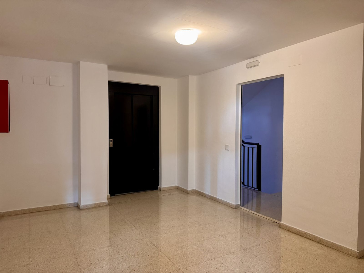 4 Bed Apartment for sale in San Pedro De Alcántara Costa Del Sol, Málaga, Spain
