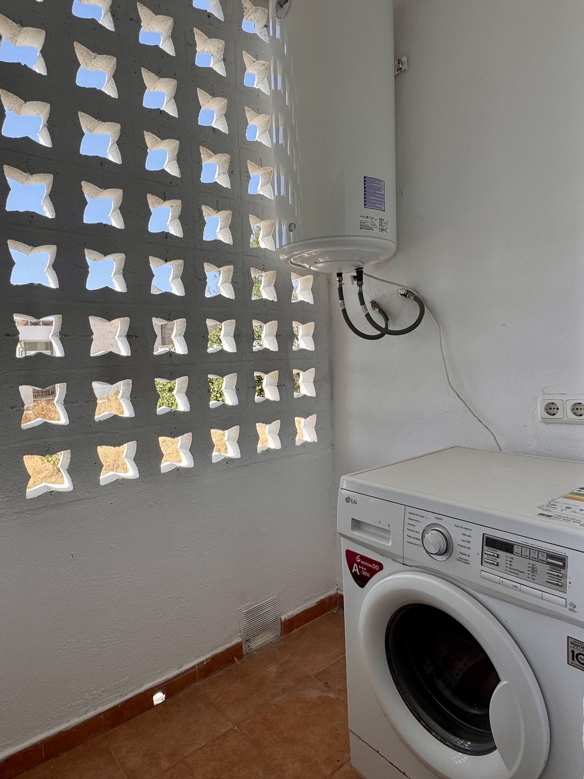 4 Bed Apartment for sale in San Pedro De Alcántara Costa Del Sol, Málaga, Spain