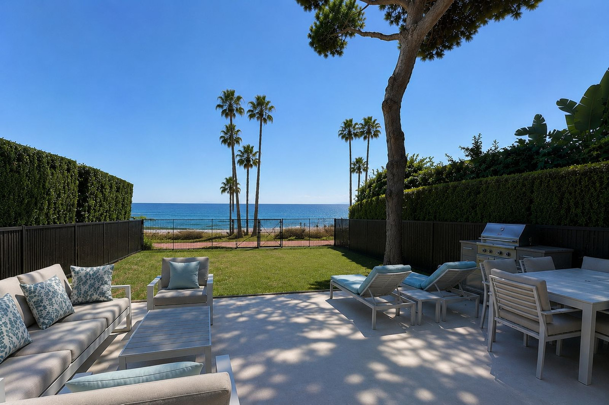 3 Bed Townhouse for sale in New Golden Mile Costa Del Sol, Málaga, Spain
