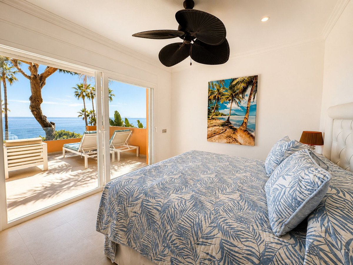 3 Bed Townhouse for sale in New Golden Mile Costa Del Sol, Málaga, Spain