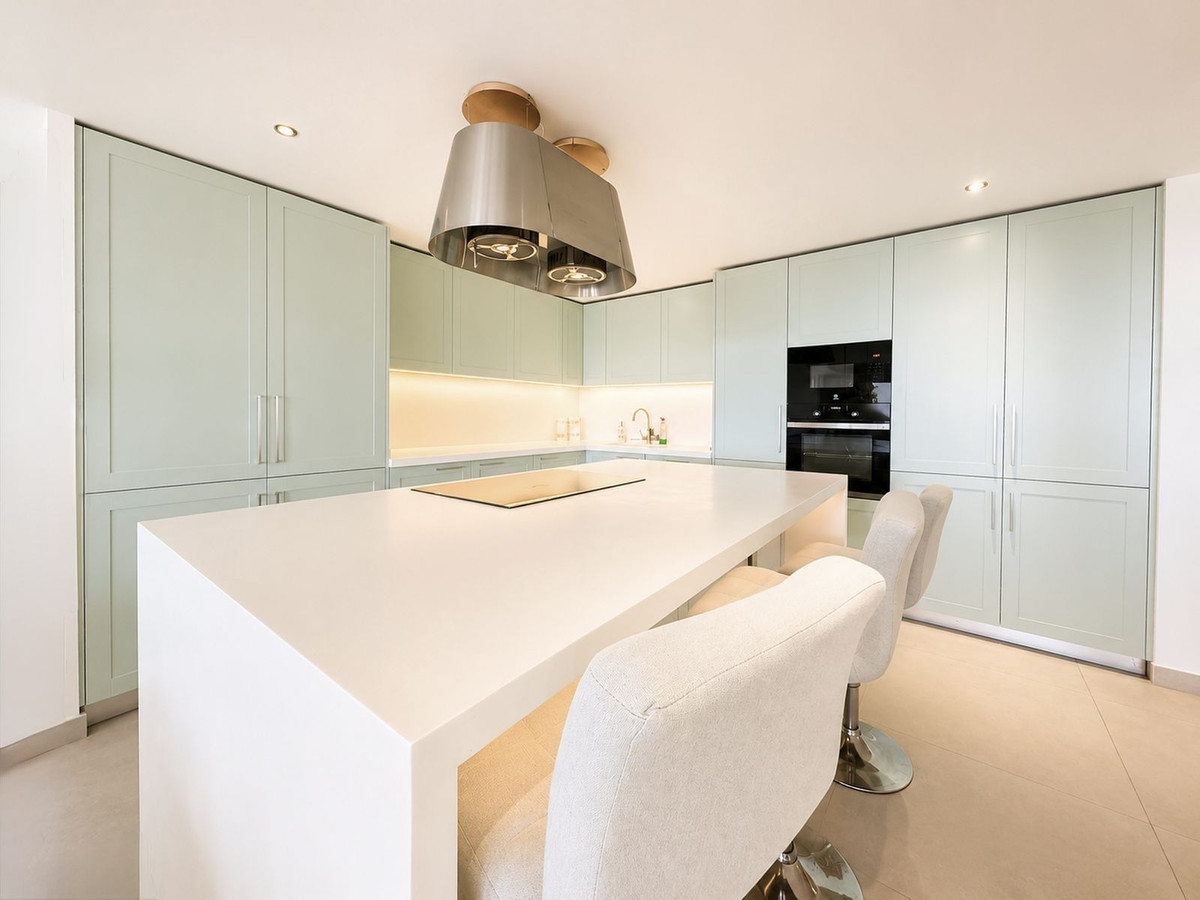 3 Bed Townhouse for sale in New Golden Mile Costa Del Sol, Málaga, Spain