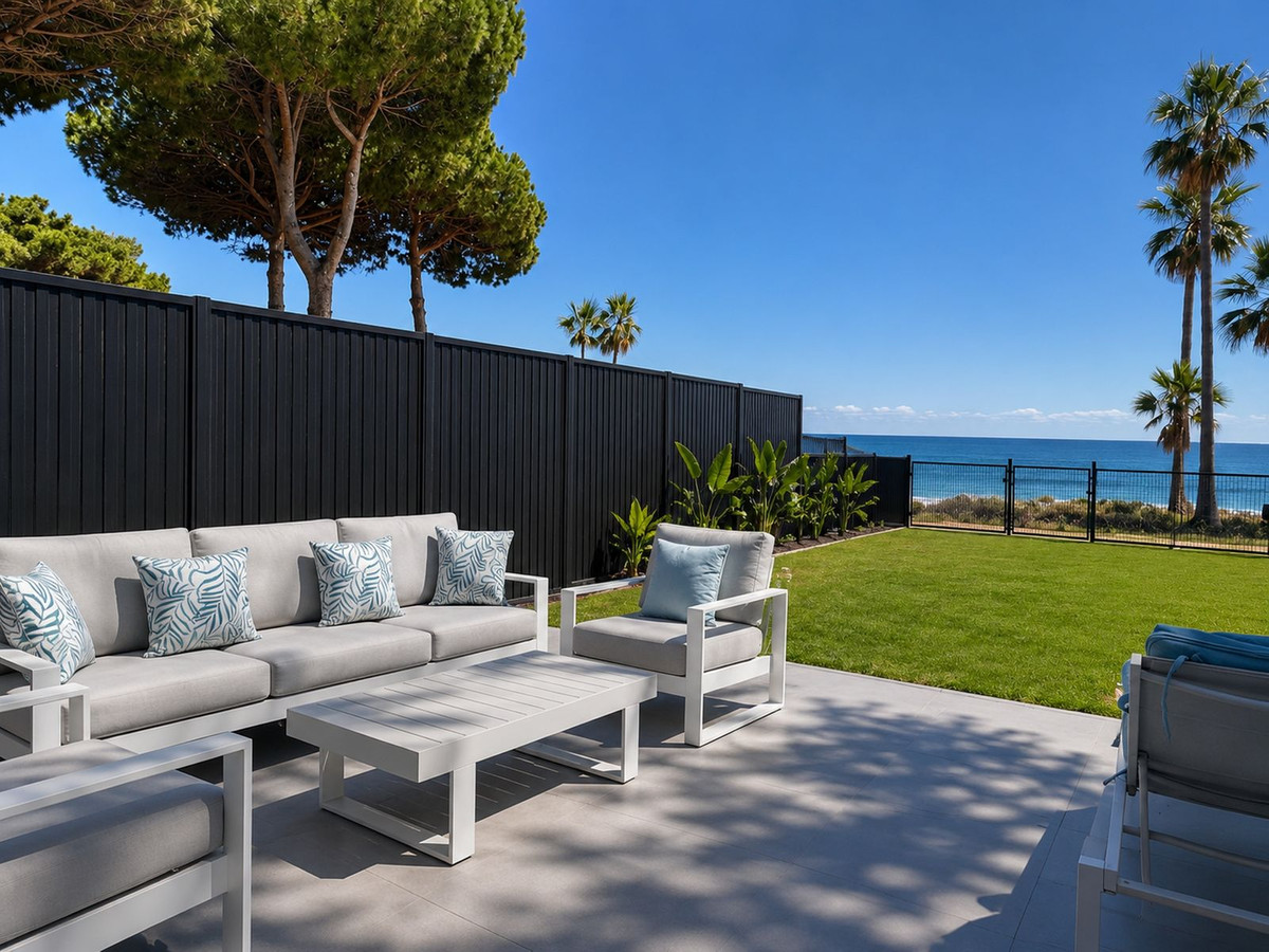 3 Bed Townhouse for sale in New Golden Mile Costa Del Sol, Málaga, Spain