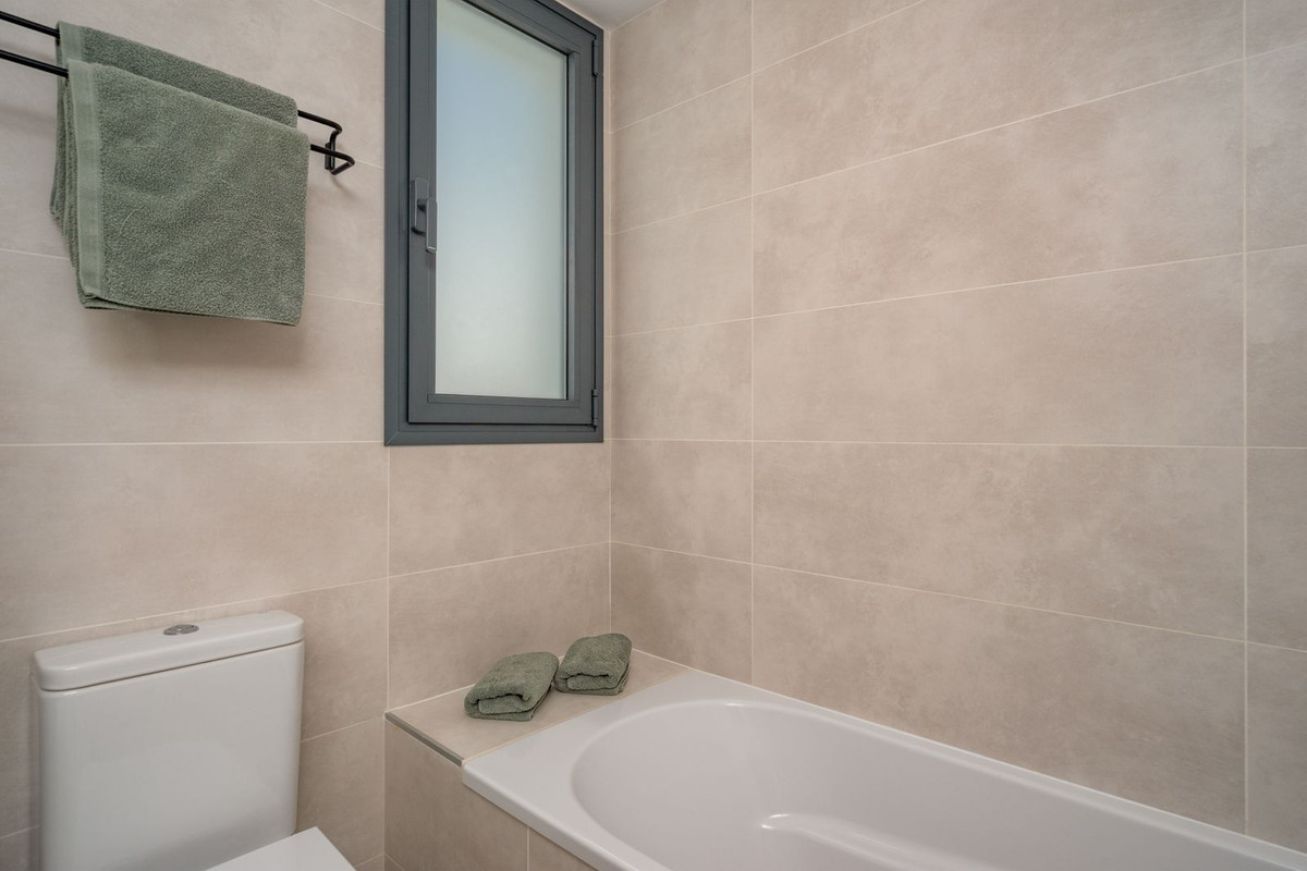 2 Bed Apartment for sale in Higueron Costa Del Sol, Málaga, Spain